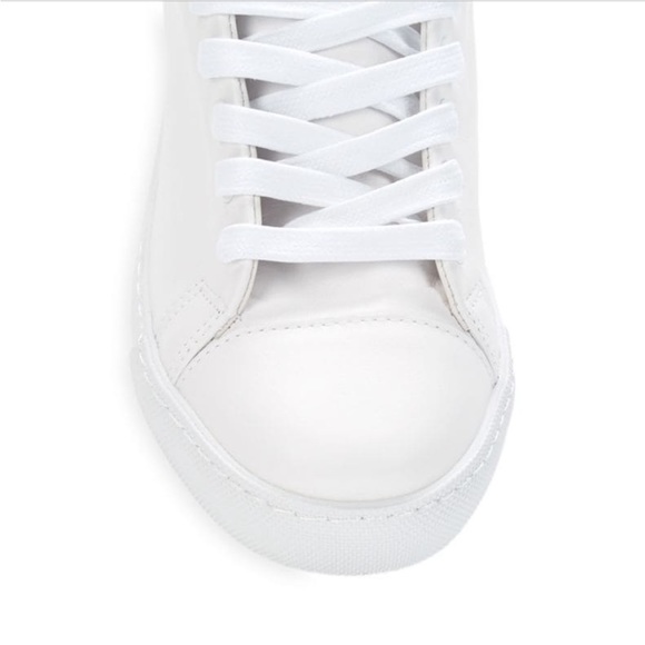 Moschino leather sneakers - Picture 3 of 11